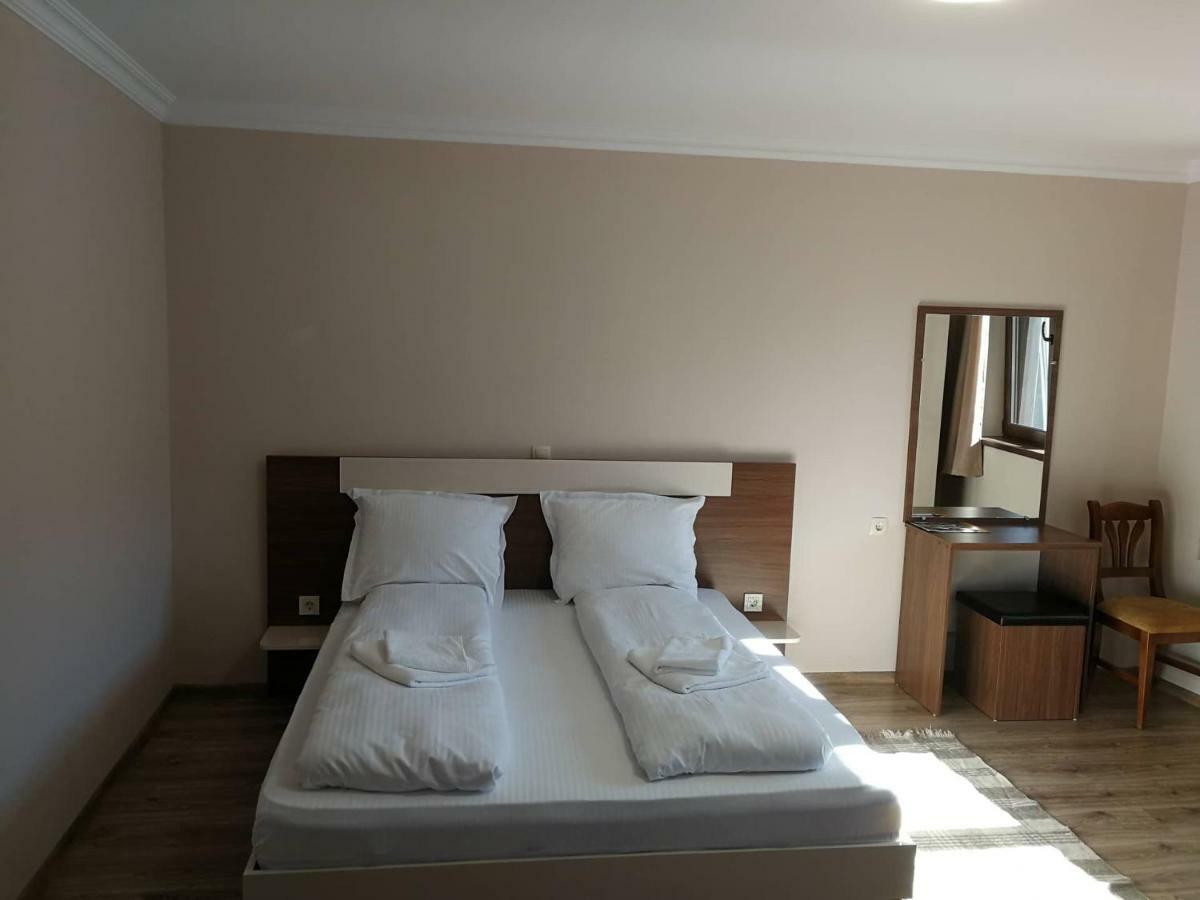 Hotel Слънчевата Къща à Kovačevica Extérieur photo