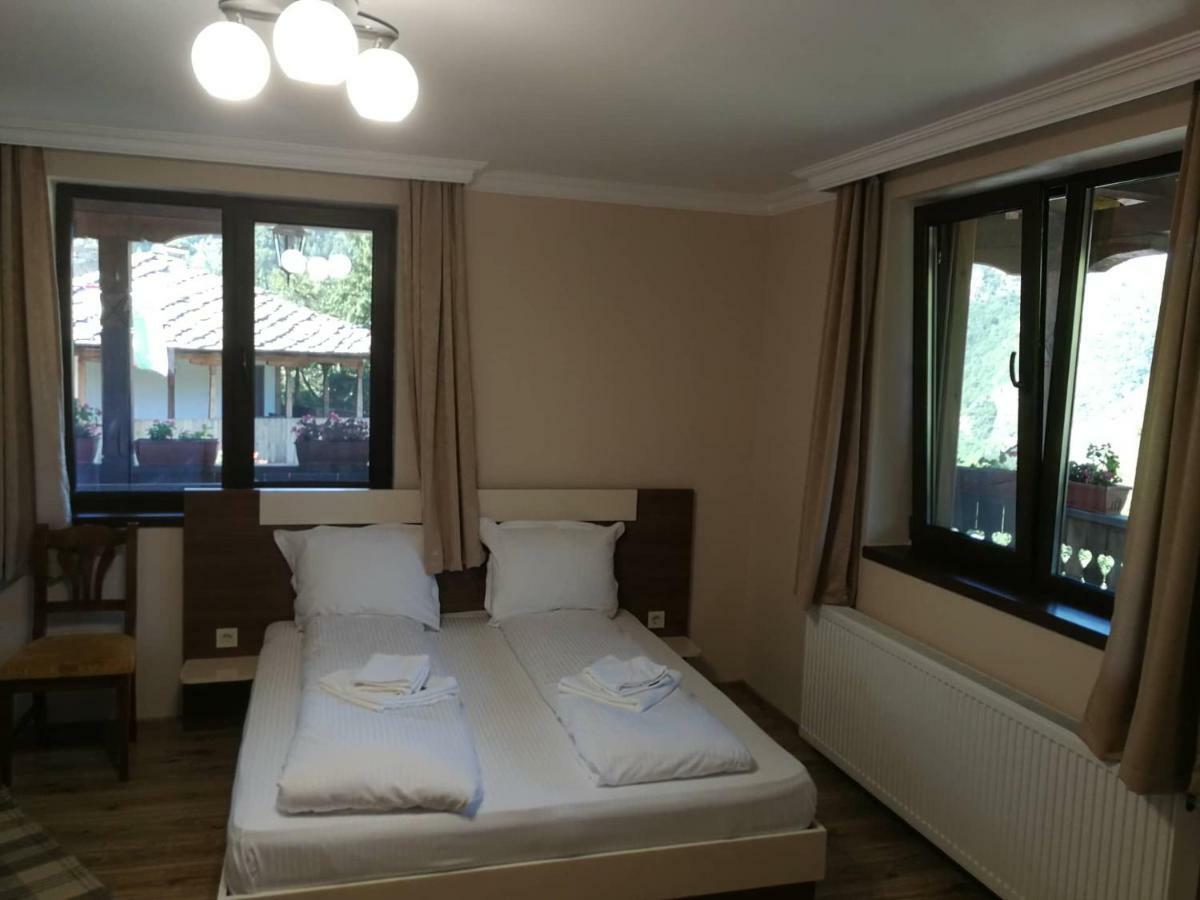 Hotel Слънчевата Къща à Kovačevica Extérieur photo